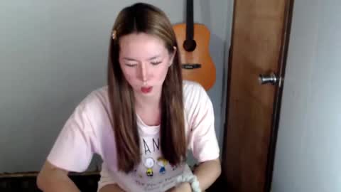 Snapshot of xxinnocentbellaxx chatting on 12.16.24 Dyanna Zulla online show from 12.16.24