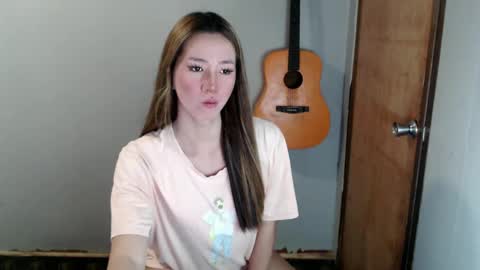 Snapshot of xxinnocentbellaxx chatting on 12.20.24 Dyanna Zulla online show from 12.20.24