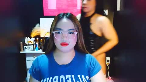 Snapshot of xxirene chatting on 12.14.25 xxirene online show from 12.14.25