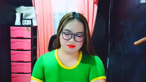 Snapshot of xxirene chatting on 02.16.26 xxirene online show from 02.16.26