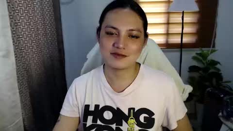 Snapshot of xxjulielovesyouxx chatting on 03.10.25 July online show from 03.10.25