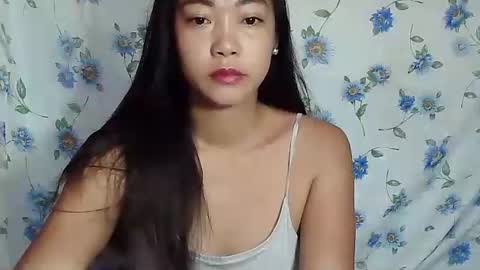 xxkylie18 online show from 10.08.25