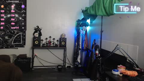 Lilith online show from 02.06.25