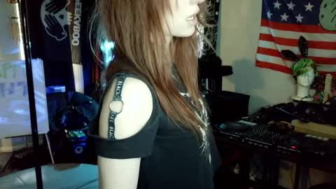 Lilith online show from 04.11.26