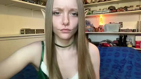 LoveAnastasia online show from 11.04.25