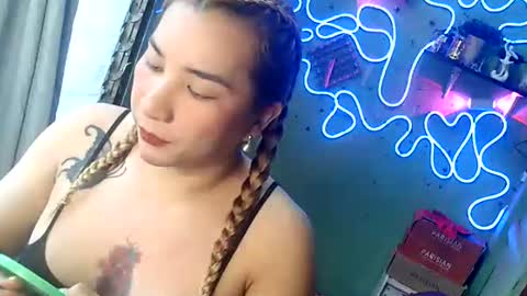 Snapshot of xxsassyfox chatting on 01.09.26 xxsassyfox online show from 01.09.26