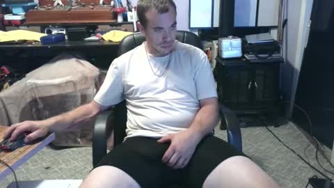 Snapshot of xxscubastevexxx chatting on 10.23.25 xxScubaStevexx online show from 10.23.25