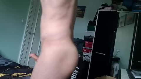 Snapshot of xxsddf chatting on 11.10.25 Tonnny online show from 11.10.25