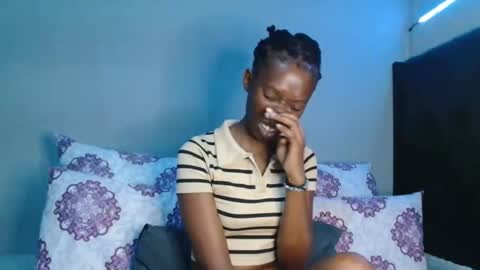 xxsexytalia28 online show from 11.19.25