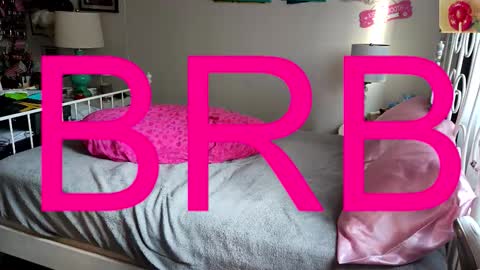 Strawberry Jane online show from 02.01.26