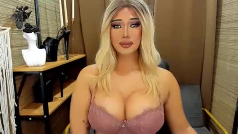 xxtastefullayeshaxx online show from 01.01.25
