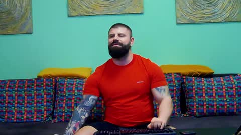 Snapshot of xxtreamleonard chatting on 01.30.25 Xtream Leonard online show from 01.30.25