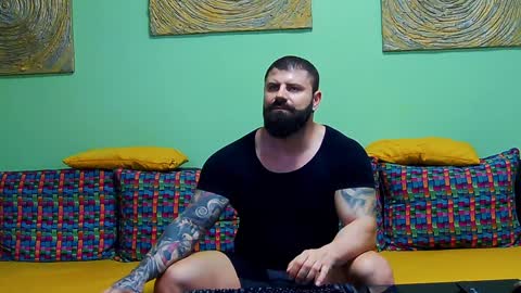 Snapshot of xxtreamleonard chatting on 02.06.25 Xtream Leonard online show from 02.06.25