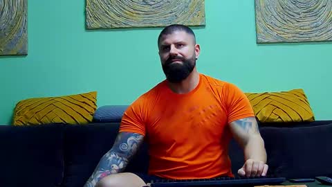 Xtream Leonard online show from 11.26.25