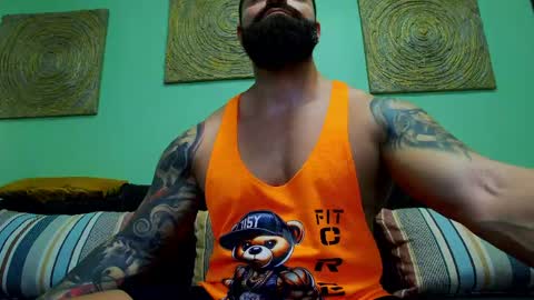 Snapshot of xxtreamleonard chatting on 05.23.26 Xtream Leonard online show from 05.23.26