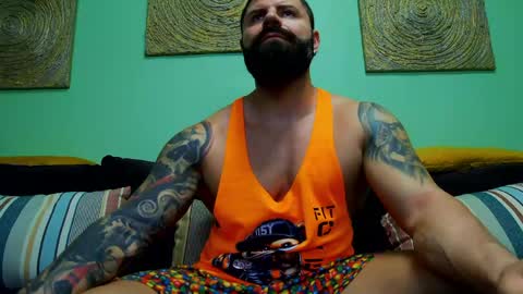 Snapshot of xxtreamleonard chatting on 05.24.26 Xtream Leonard online show from 05.24.26