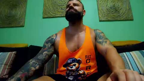 Snapshot of xxtreamleonard chatting on 06.23.26 Xtream Leonard online show from 06.23.26
