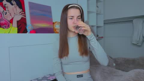 Eva online show from 04.15.26