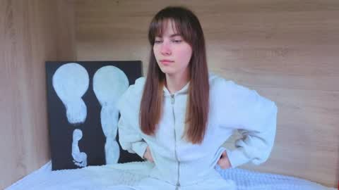 Snapshot of xxx_hotbae_xxx chatting on 05.17.26 Eva online show from 05.17.26