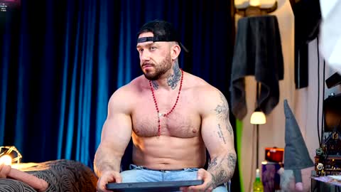     online show from 03.06.25