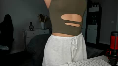 Snapshot of xxx_leila chatting on 07.07.26 xxx_leila online show from 07.07.26