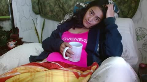 Snapshot of xxx_morena chatting on 02.14.25   LILI  online show from 02.14.25