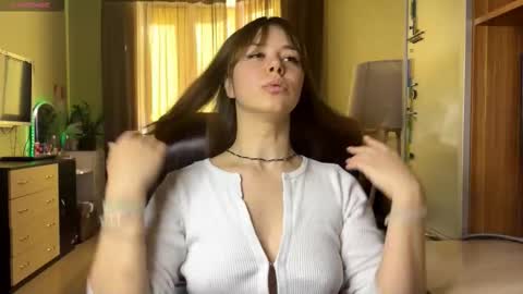 Snapshot of xxx_sandra_diamond chatting on 09.23.25 Eve online show from 09.23.25