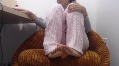 Lola online show from 12.22.24