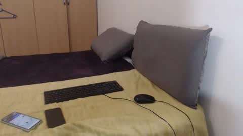 Ayanda online show from 10.04.25