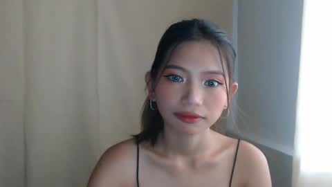 Snapshot of xxxforyouonlyxxx chatting on 10.17.25 inday pinay online show from 10.17.25