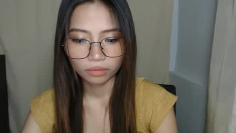 Snapshot of xxxforyouonlyxxx chatting on 11.11.25 inday pinay online show from 11.11.25