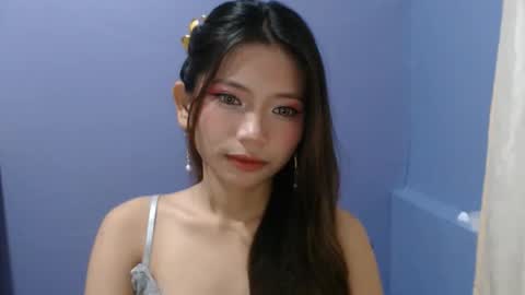 Snapshot of xxxforyouonlyxxx chatting on 11.28.25 inday pinay online show from 11.28.25