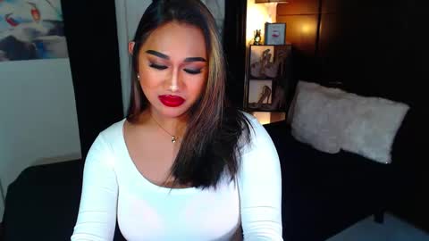 OLIVIA online show from 12.15.24