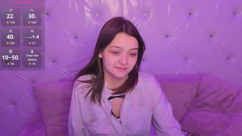 Snapshot of xxxnaughtyfoxxx chatting on 04.22.26 foxy online show from 04.22.26