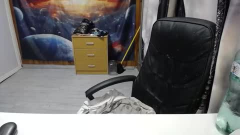 Lana online show from 10.15.25