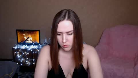 Snapshot of xxxoliviafoxxx chatting on 02.21.25 xxxoliviafoxxx online show from 02.21.25
