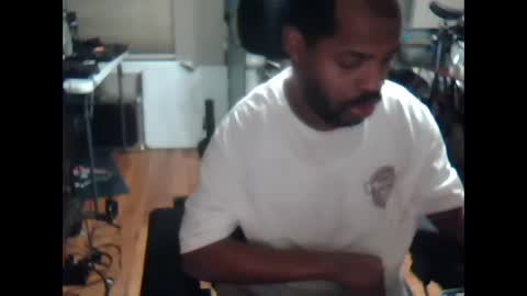 Snapshot of xxxonwheelz chatting on 09.20.25 xxxonwheelz online show from 09.20.25