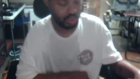 Snapshot of xxxonwheelz chatting on 11.16.25 xxxonwheelz online show from 11.16.25