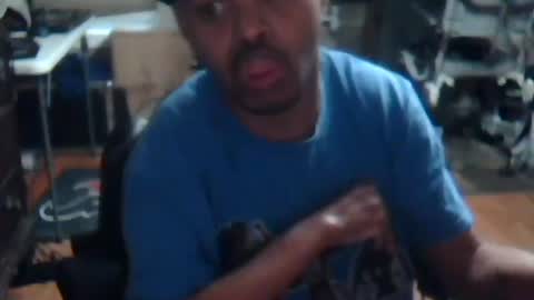 Snapshot of xxxonwheelz chatting on 04.12.26 xxxonwheelz online show from 04.12.26