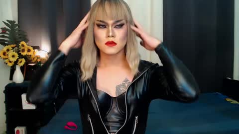 QueenMarina online show from 01.01.25