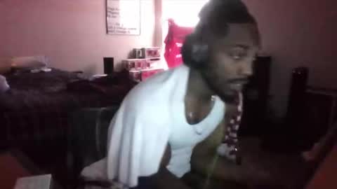 Snapshot of y_sticky chatting on 03.07.25 y_sticky online show from 03.07.25