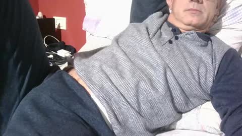 Snapshot of yahe2010 chatting on 12.07.24 grillino online show from 12.07.24