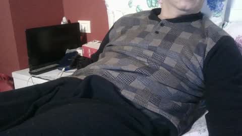 Snapshot of yahe2010 chatting on 01.02.25 grillino online show from 01.02.25