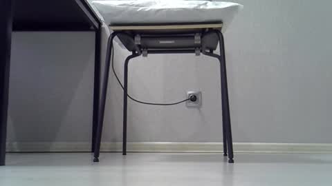 Snapshot of yahi_ko chatting on 12.20.25 Dina online show from 12.20.25