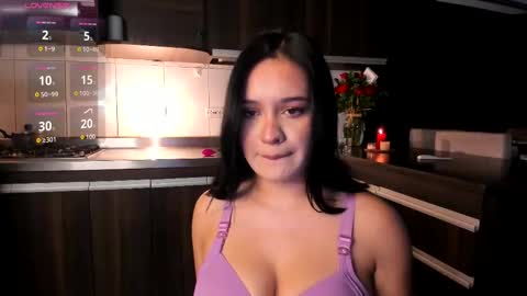 Yakeline online show from 09.26.25