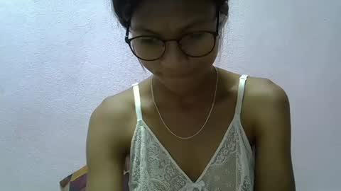 Snapshot of yalane chatting on 04.13.26 yalane online show from 04.13.26