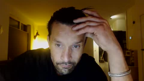 yallayalla1806 online show from 11.28.25