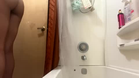 Snapshot of yambrosia_sims chatting on 02.15.25 yambrosia_sims online show from 02.15.25