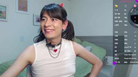 Yana online show from 10.28.25