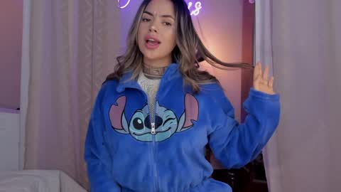 YANDRA CELIS online show from 01.15.25